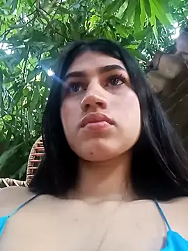 Julix A online show from February 9, 2025, 9:49 pm