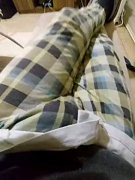 reelciii21 online show from February 6, 2025, 9:49 pm