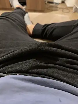 reelciii21 online show from November 30, 2025, 4:19 pm