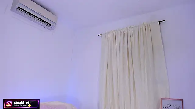 ninaht online show from April 18, 2026, 9:04 pm