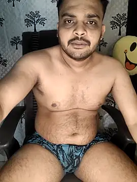 Mr Handsome hunk online show from November 3, 2025, 8:01 pm