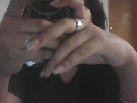 vanesa457 online show from November 26, 2025, 10:54 pm