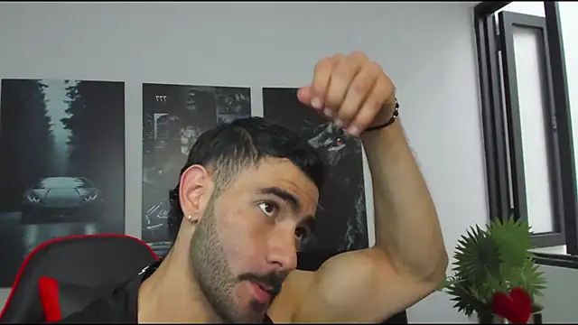 Austin bolt online show from February 16, 2025, 8:33 pm