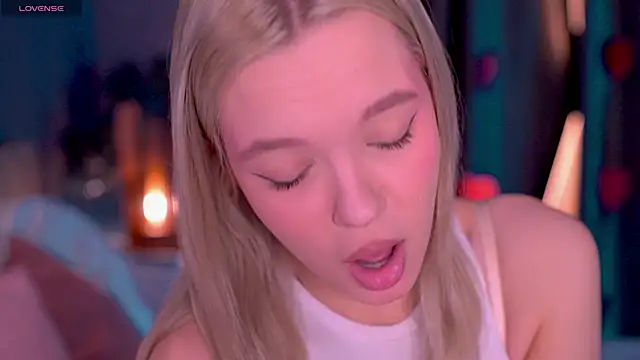  AlinaBailey online show from February 16, 2026, 8:13 am