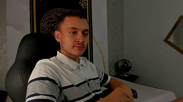 Desmon Clark online show from March 2, 2025, 7:52 pm