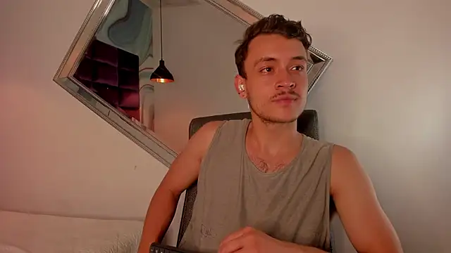 Desmon Clark online show from September 12, 2025, 11:26 pm