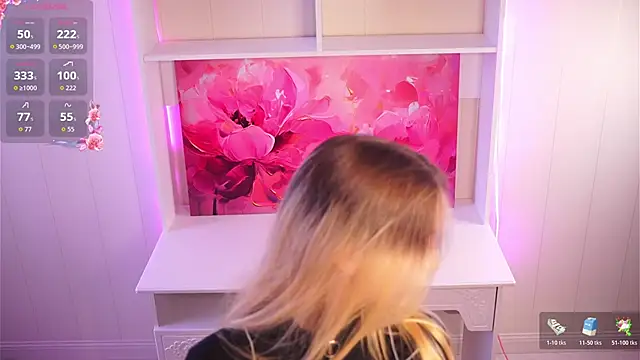 Snapshot of Naughty__Couplles chatting on October 18, 2025, 3:41 am Naughty Couplles online show from October 18, 2025, 3:41 am