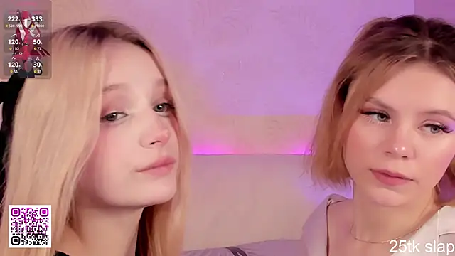 Snapshot of Naughty__Couplles chatting on March 15, 2025, 3:07 am Naughty Couplles online show from March 15, 2025, 3:07 am