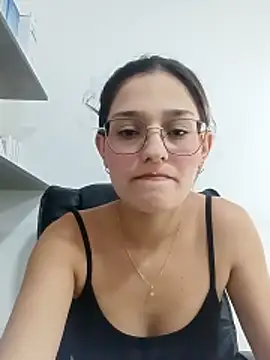 Ary-18 online show from March 19, 2026, 1:44 pm