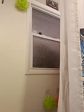 clitstitsandbongrips online show from September 30, 2025, 3:01 am