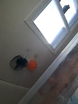 clitstitsandbongrips online show from January 19, 2025, 10:06 pm