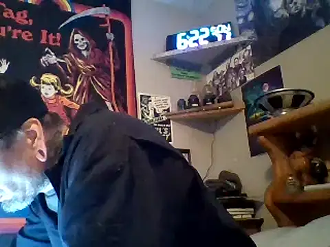 clitstitsandbongrips online show from March 20, 2025, 5:58 pm