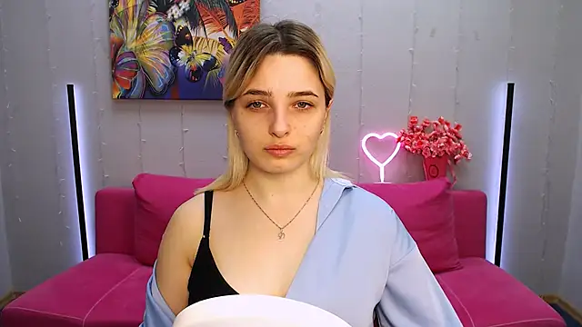 tendermeow online show from March 22, 2025, 1:19 pm