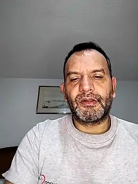 RogueTraveler online show from September 28, 2025, 3:13 am