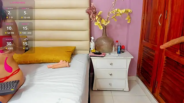 ZaritaLenon online show from September 23, 2025, 8:16 pm