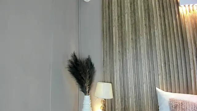 HannaPaola online show from February 23, 2026, 10:32 pm