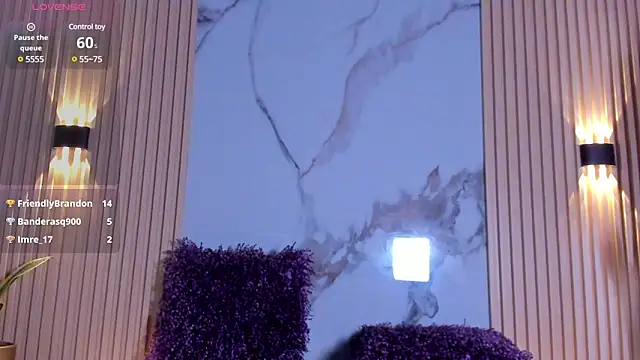 valentina lux online show from March 13, 2025, 6:48 am