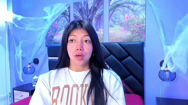 Snapshot of KimberlyVillaLobos chatting on November 11, 2025, 11:38 am KimberlyVillaLobos online show from November 11, 2025, 11:38 am