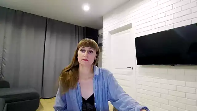 Daniella Lorente online show from September 14, 2025, 5:57 pm