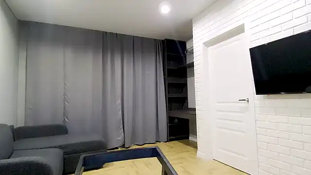 Daniella Lorente online show from December 1, 2025, 2:56 am