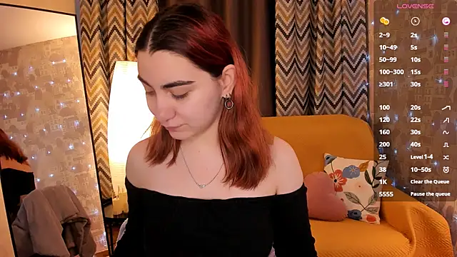 hannacheekss  online show from March 17, 2026, 2:14 am