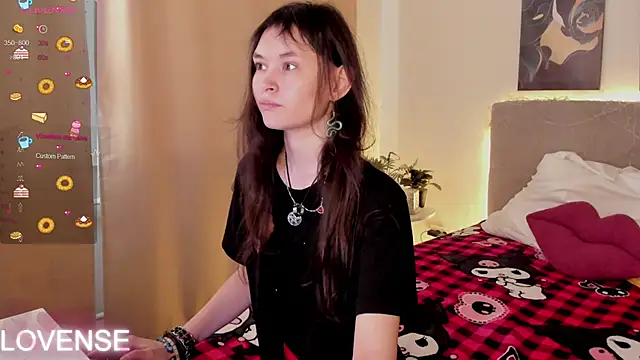 Emily Strikeee online show from February 23, 2026, 4:03 am