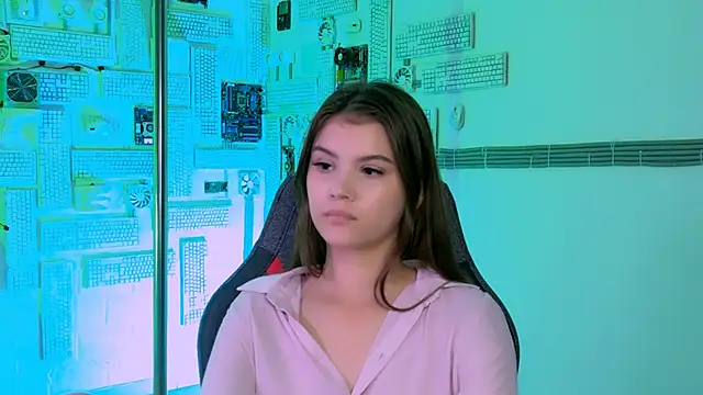 EvaThopson online show from September 28, 2025, 7:59 am