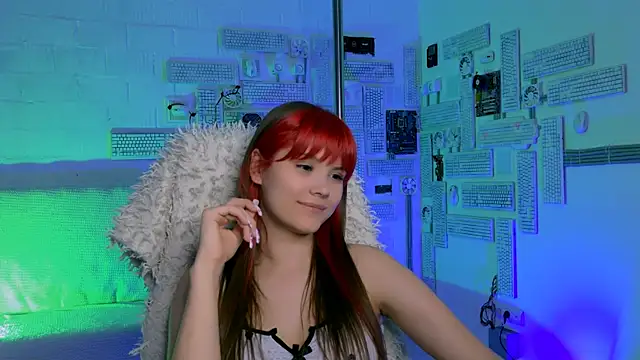 Snapshot of EvaThopson chatting on May 6, 2026, 3:38 pm EvaThopson online show from May 6, 2026, 3:38 pm