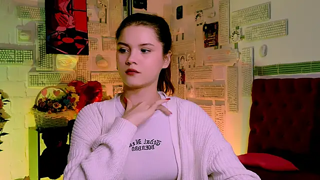 EvaThopson online show from February 26, 2025, 3:10 pm