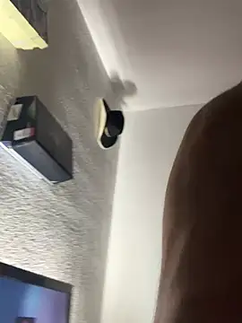 Hxnsovrgon online show from March 13, 2025, 8:26 am