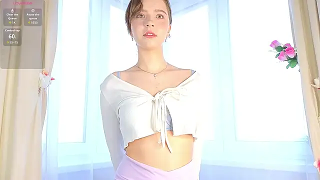 KellyAdderiy online show from September 19, 2025, 3:10 am