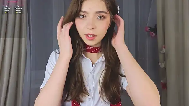 KellyAdderiy online show from November 28, 2025, 3:28 am