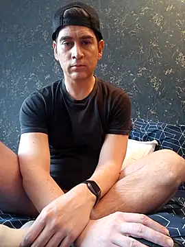 ElyasMatt online show from February 13, 2026, 3:01 pm