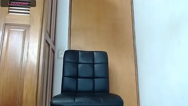 crissantillana online show from February 8, 2025, 4:14 pm