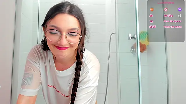 Snapshot of GiaCale chatting on March 1, 2025, 11:37 pm GiaCale online show from March 1, 2025, 11:37 pm