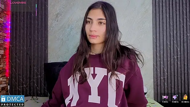 SolBeaumont1 online show from September 8, 2025, 7:02 pm