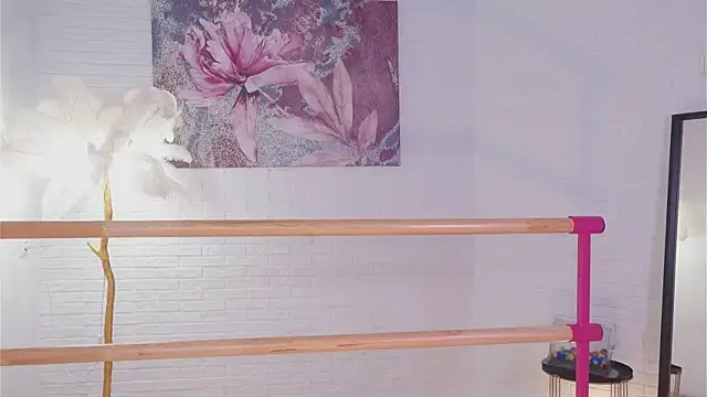 Snapshot of lylylovesyou chatting on March 15, 2025, 8:58 am lylylovesyou online show from March 15, 2025, 8:58 am