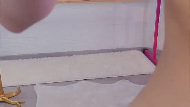 Snapshot of lylylovesyou chatting on March 13, 2025, 5:54 am lylylovesyou online show from March 13, 2025, 5:54 am