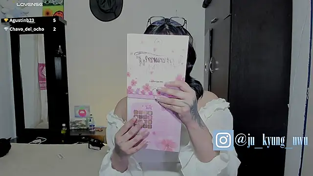 Ju Kyung online show from January 21, 2025, 9:35 am