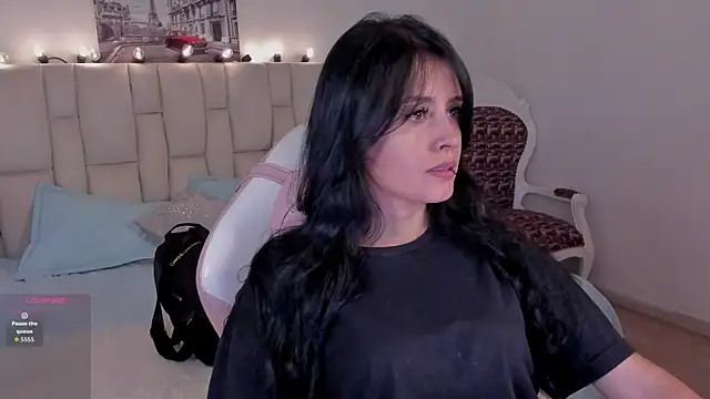 Snapshot of yenny_garcia chatting on April 30, 2026, 6:37 pm yenny garcia online show from April 30, 2026, 6:37 pm