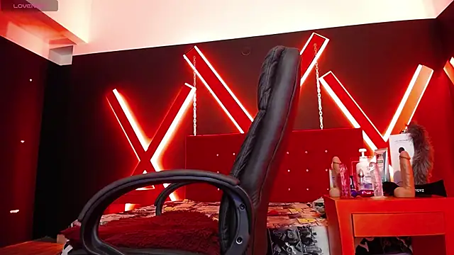 Snapshot of engel_devil chatting on October 28, 2025, 2:49 pm engel devil online show from October 28, 2025, 2:49 pm