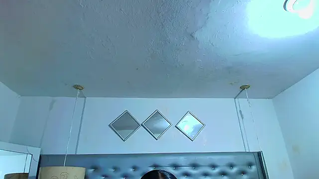 EileenBenzon online show from March 28, 2026, 3:35 pm