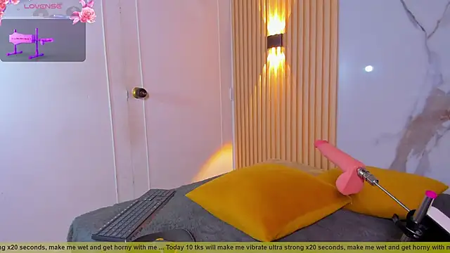 Lil eva2 online show from September 18, 2025, 7:28 pm