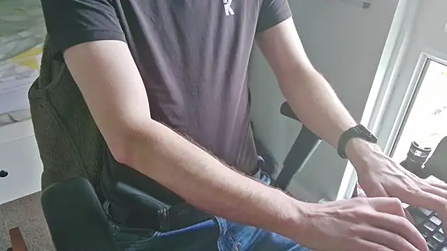 an4y8ot online show from April 2, 2026, 2:13 pm