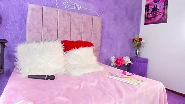 allis0n ik online show from March 18, 2025, 10:17 am