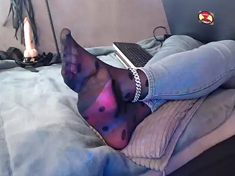 GoddessMonicaNylon online show from October 31, 2025, 12:46 pm