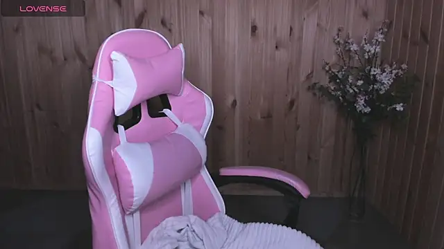 SweetyDeviliya online show from March 12, 2025, 10:16 am