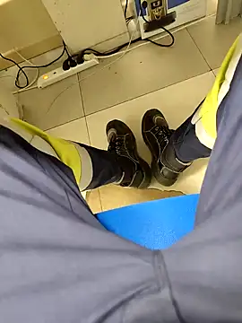 coppiapazza online show from January 18, 2025, 1:08 pm