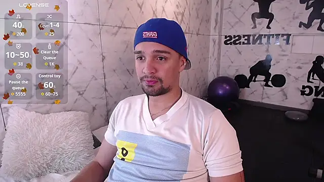 Snapshot of Edward_max chatting on October 29, 2025, 3:49 am Edward max online show from October 29, 2025, 3:49 am