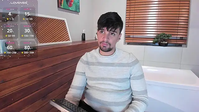 Snapshot of Edward_max chatting on November 2, 2025, 3:55 am Edward max online show from November 2, 2025, 3:55 am